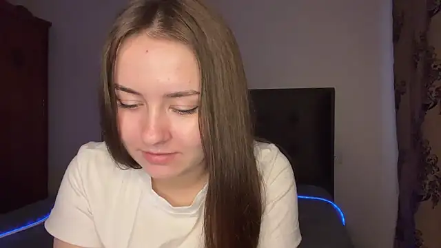 SelenaBrook webcam