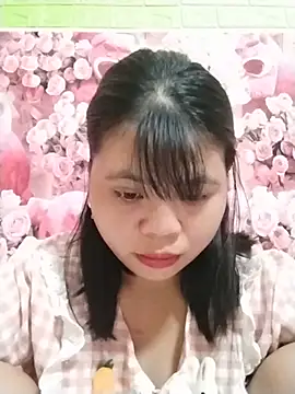 Xuka_lyss live cam on StripChat