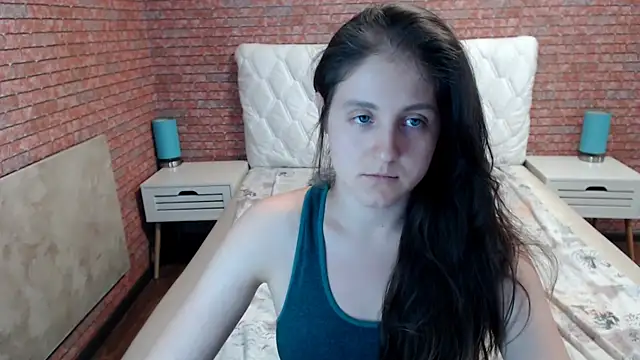 Holliy_Cooper webcam