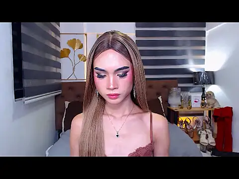 JuicyCockThea webcam