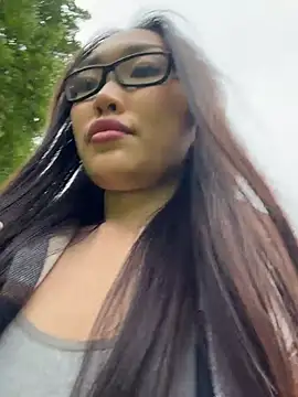 trytomakememoam webcam