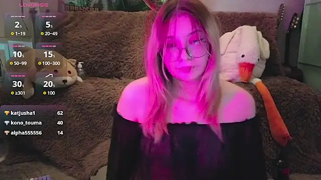 LeahBay webcam