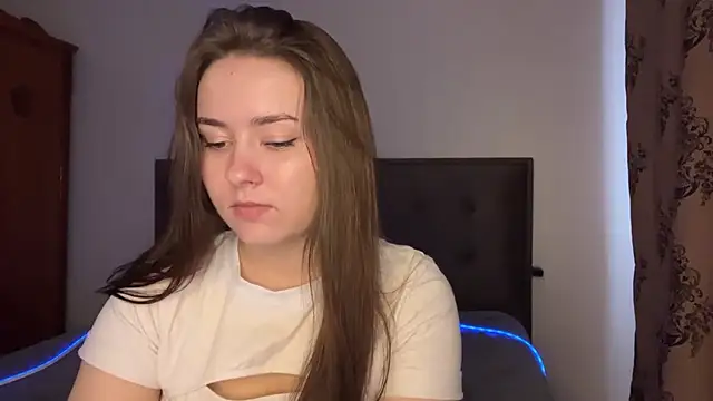 SelenaBrook webcam