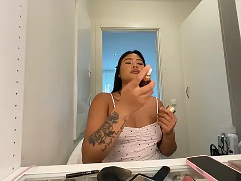 TitiTinyThai webcam