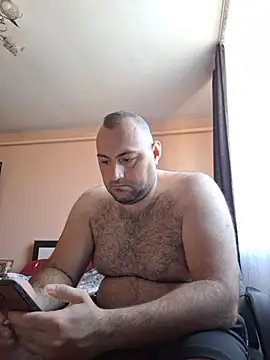 StrictBobby webcam
