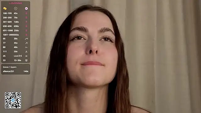 CarolannMirjah webcam