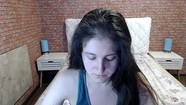 Holliy_Cooper webcam