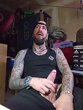Beardedtattood live sex cam