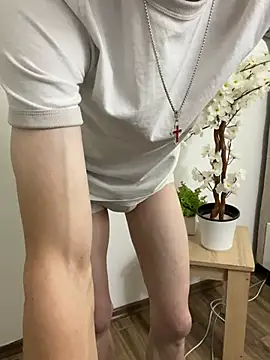 cristian__dior (M young) - Show ass