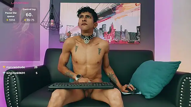 Maximoking26 webcam