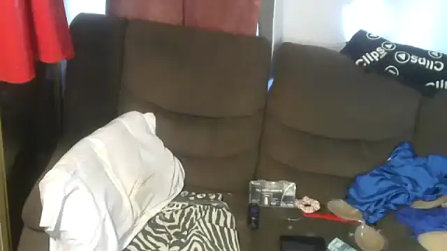 SassyCrystal77 live sex cam