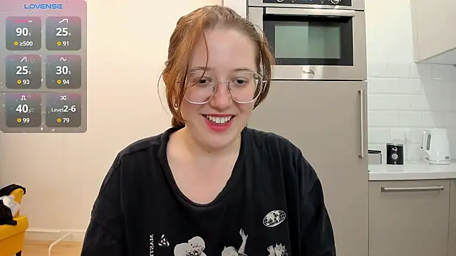 Charmy_Gracy webcam
