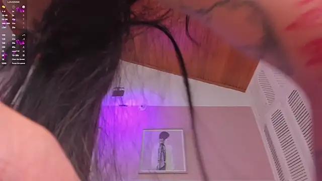 elodie_walker webcam