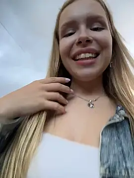 Liza_risky Live Webcam on Stripchat