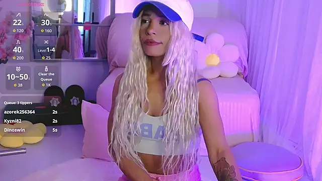 SarahRaynex webcam