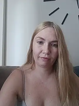 KisaVixen webcam