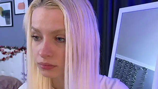 Naomi_Demio