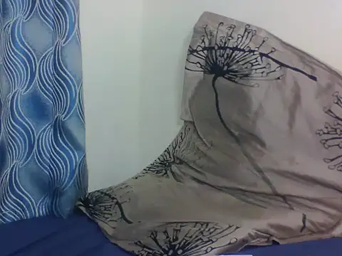 PrettyEve webcam