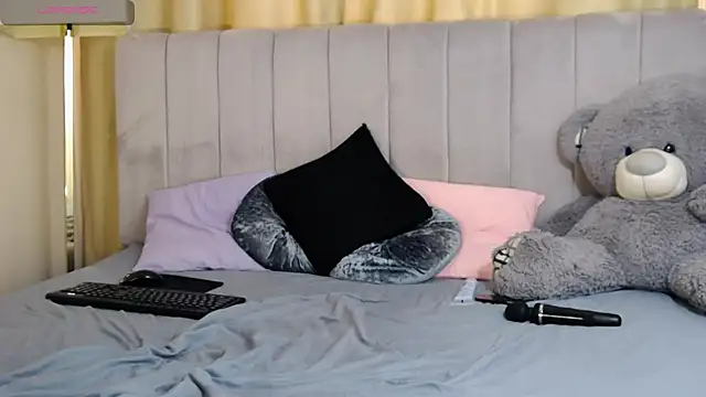 Erikka__ webcam