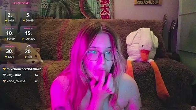 LeahBay webcam