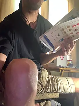 bigdickbulge28 webcam