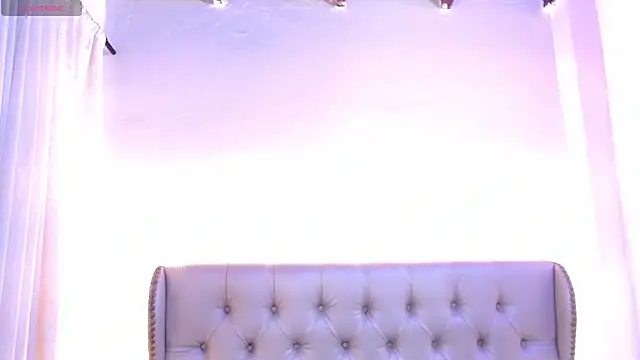 Liiamthompson webcam