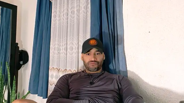 musclehetero webcam