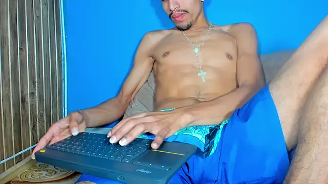 Noah_Brookss webcam