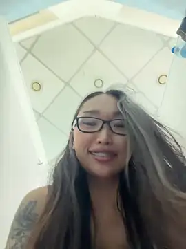trytomakememoam webcam