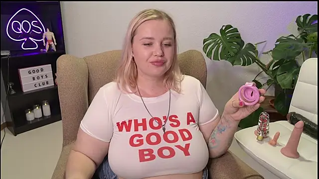 MargotGrey webcam