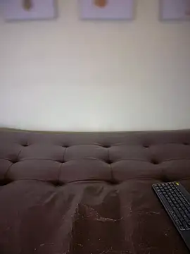 LeylaKnox webcam