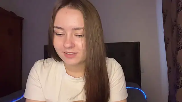 SelenaBrook webcam