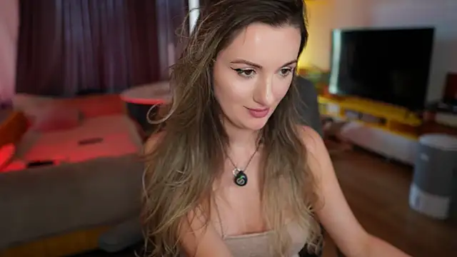ShyNdWild webcam