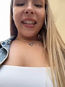 Liza_risky webcam