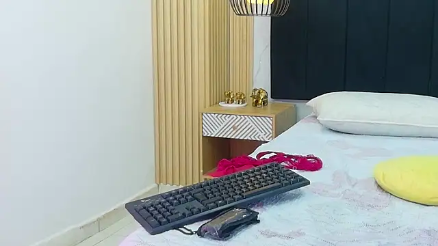 EbonyCoWorker webcam