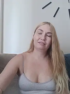 KisaVixen webcam