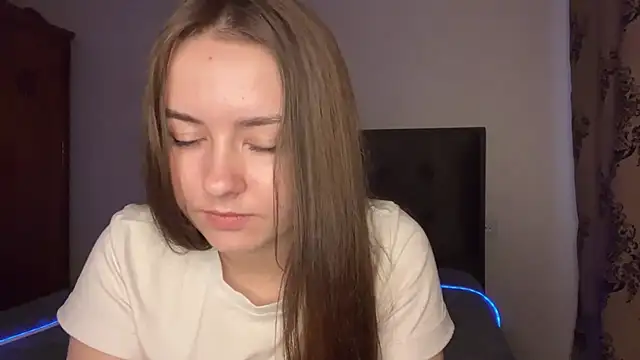 SelenaBrook webcam