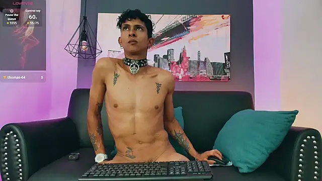 Maximoking26 webcam