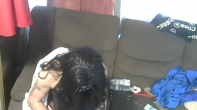 SassyCrystal77 webcam