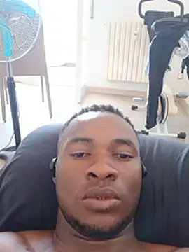 yousontraoreayo webcam