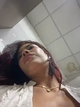 MystiqueXXX webcam