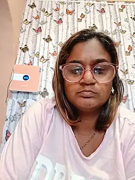 indianstrawberrylips4u webcam