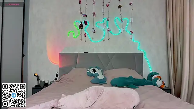 Emma_Willson webcam