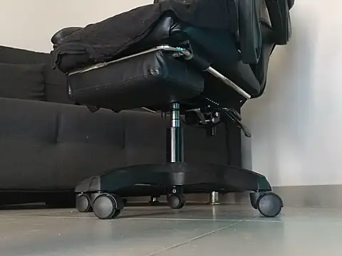 He_andshe webcam