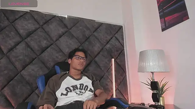 LiamKron webcam