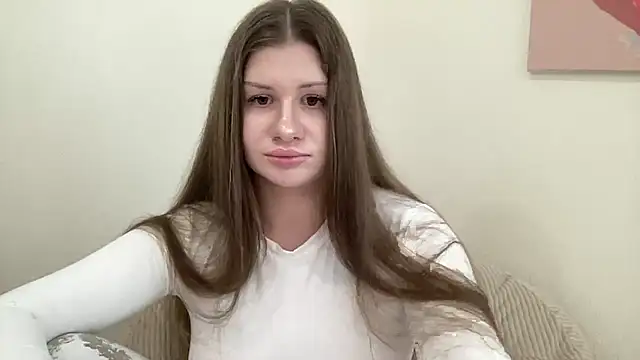 JuicyHelenX webcam