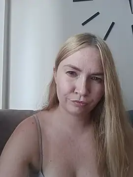 KisaVixen webcam