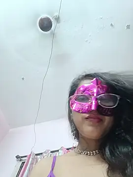thanusi_2 webcam