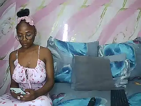 SexyAdel11 webcam