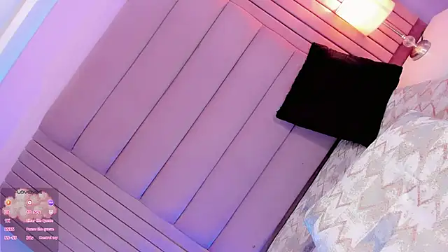 Camille_deluxe webcam
